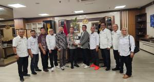 Terima Audiensi PWI, Kapolda Irjen Pol Herry Heryawan Ajak Wartawan Hijaukan Riau
